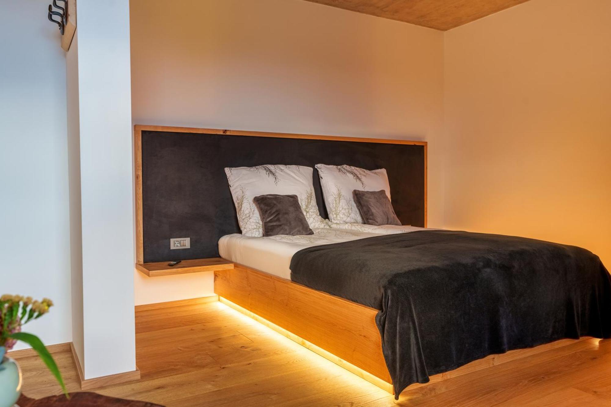 Hotel Frost มาริบอร์ ภายนอก รูปภาพ