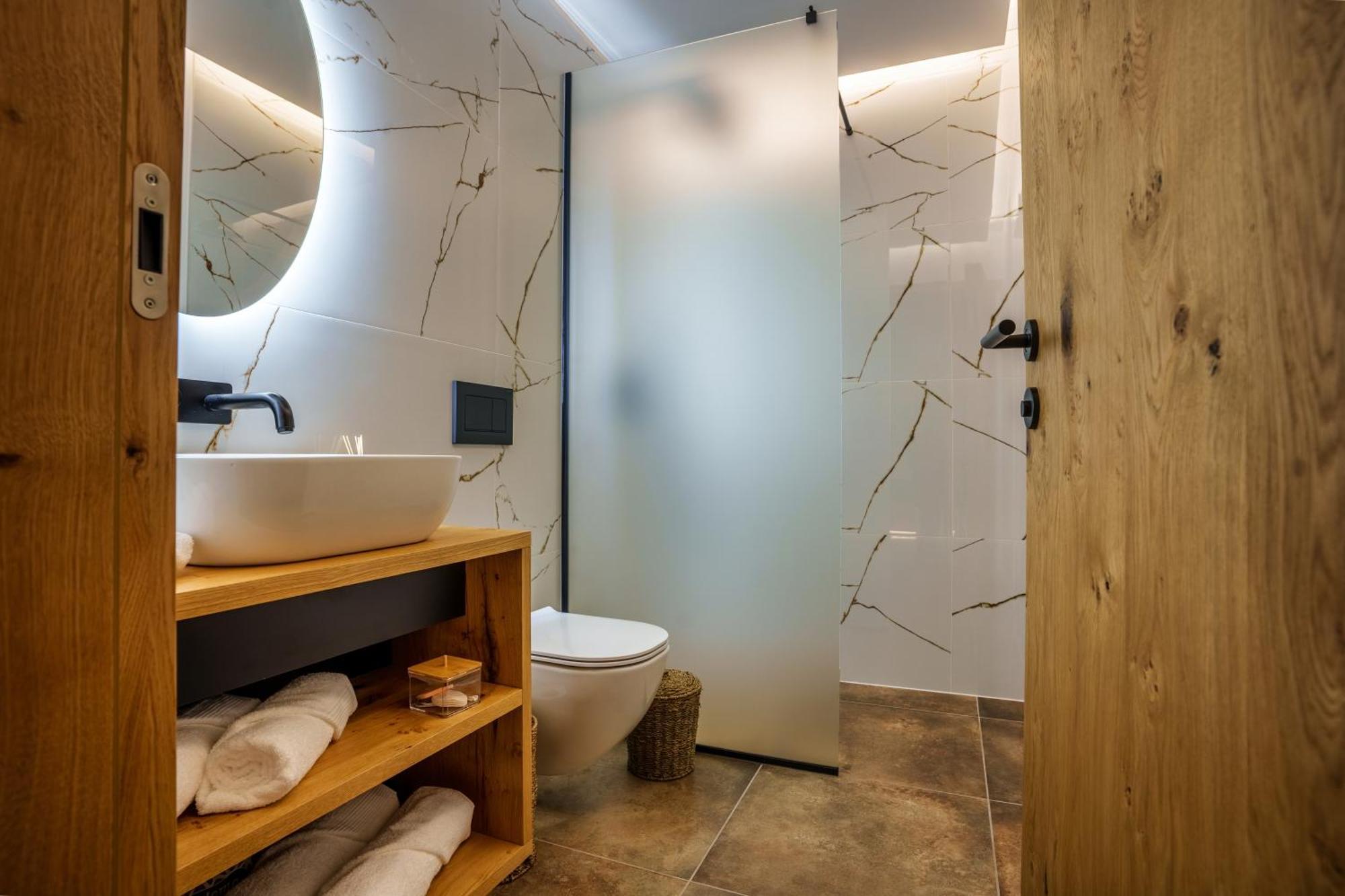 Hotel Frost มาริบอร์ ภายนอก รูปภาพ