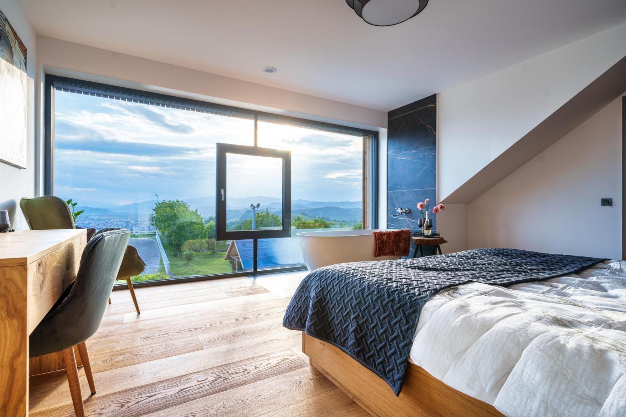 Hotel Frost มาริบอร์ ภายนอก รูปภาพ